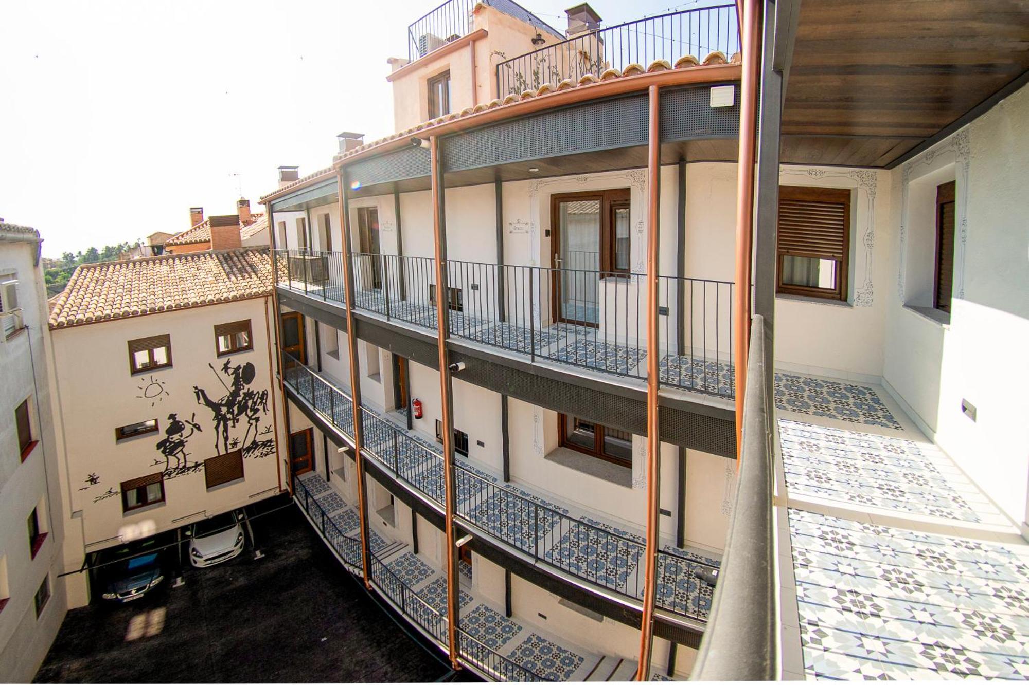 Cervantes 5 Collection - Bisagra Delux Toledo Esterno foto